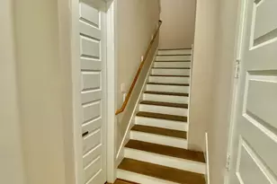 303 Queen Sude Ln, Houston, TX 77091 - Photo 9