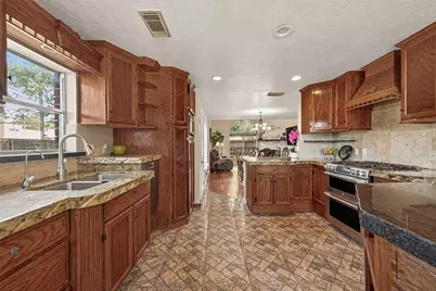15214 River Park Drive, Houston, TX 77070 - Photo 9