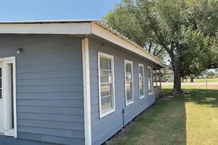 5589 County Rd 469, Brazoria, TX 77422 - Photo 17