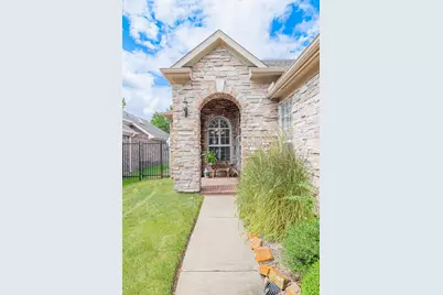 5018 Shining Creek Court, Katy, TX 77494 - Photo 3