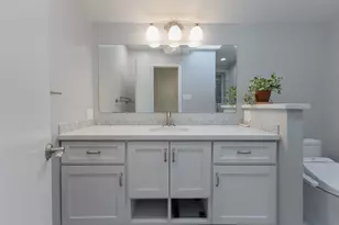 5851 Doliver Dr, Houston, TX 77057 - Photo 25