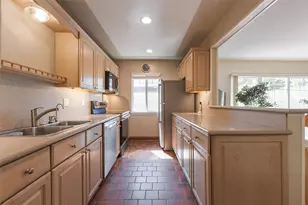 5851 Doliver Dr, Houston, TX 77057 - Photo 5