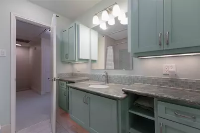 5851 Doliver Drive #22, Houston, TX 77057 - Photo 29