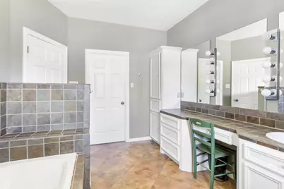 7002 Lakeside Drive, Liberty, TX 77575 - Photo 35