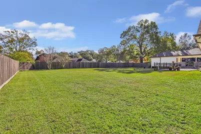 7002 Lakeside Drive, Liberty, TX 77575 - Photo 9