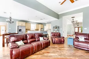 7002 Lakeside Dr, Liberty, TX 77575 - Photo 23