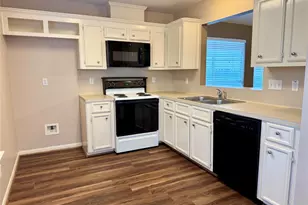 4006 Hunnington Dr, Conroe, TX 77303 - Photo 9