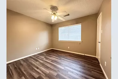 4006 Hunnington Drive, Conroe, TX 77303 - Photo 17