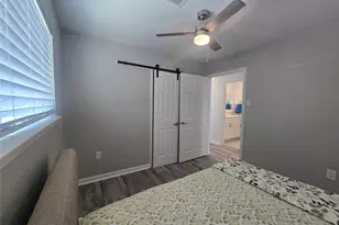 211 Redfish Dr, Freeport, TX 77541 - Photo 11