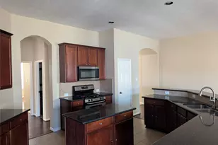 18627 Summercliff Ln, Tomball, TX 77377 - Photo 11