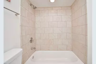 5515 Saxon Drive, Houston, TX 77092 - Photo 19