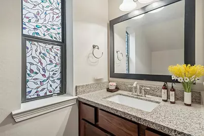 5749 Larkin Street, Houston, TX 77007 - Photo 9