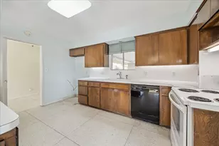 6203 Bermuda Dunes Dr, Houston, TX 77069 - Photo 9