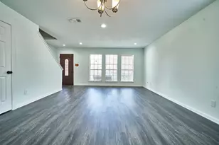 11011 Landsbury Ct, Houston, TX 77099 - Photo 9