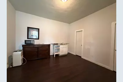1211 W Park Avenue #105, Orange, TX 77630 - Photo 5