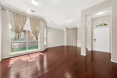 9846 N Villa Drive, Houston, TX 77064 - Photo 7