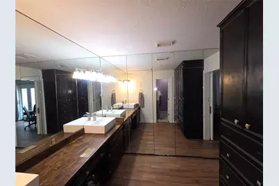 2621 Country Club Boulevard, Sugar Land, TX 77478 - Photo 7