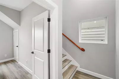1222 W 18th Street, Houston, TX 77008 - Photo 9