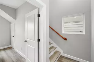 1222 W 18th St, Houston, TX 77008 - Photo 9