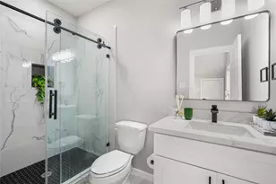 1222 W 18th St, Houston, TX 77008 - Photo 19