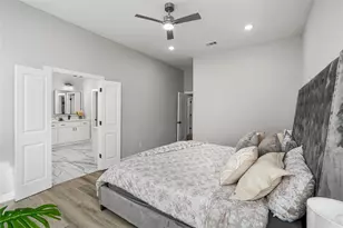 1222 W 18th St, Houston, TX 77008 - Photo 23