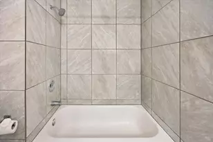 6645 Wanda Ln, Houston, TX 77074 - Photo 9
