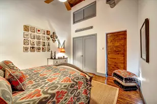 2400 Mechanic St, Galveston, TX 77550 - Photo 29