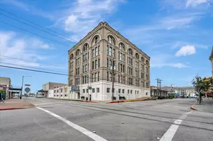 2400 Mechanic St, Galveston, TX 77550 - Photo 5