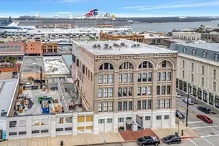 2400 Mechanic St, Galveston, TX 77550 - Photo 9