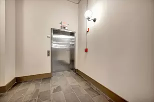 2400 Mechanic St, Galveston, TX 77550 - Photo 17