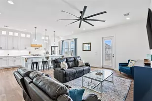 2301 Trinidad Dr, Crystal Beach, TX 77650 - Photo 11