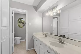 711 Lodgehill Ln, Houston, TX 77090 - Photo 21