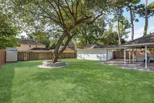 711 Lodgehill Ln, Houston, TX 77090 - Photo 27
