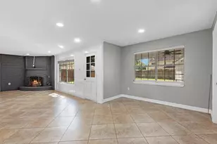 711 Lodgehill Ln, Houston, TX 77090 - Photo 9