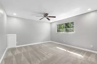 711 Lodgehill Ln, Houston, TX 77090 - Photo 23