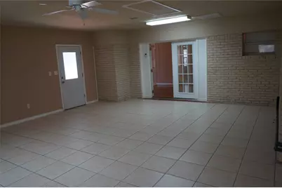 9905 Westview Drive, Houston, TX 77055 - Photo 21
