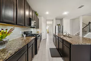 8802 Mallow Rose Wy, Rosharon, TX 77583 - Photo 11