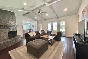 5638 Grape St, Houston, TX 77096 - Photo 5