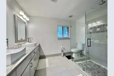 5638 Grape Street, Houston, TX 77096 - Photo 15