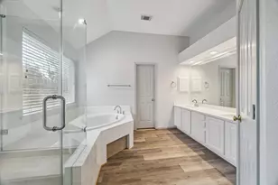 22 S Bethany Bend Cir, The Woodlands, TX 77382 - Photo 21