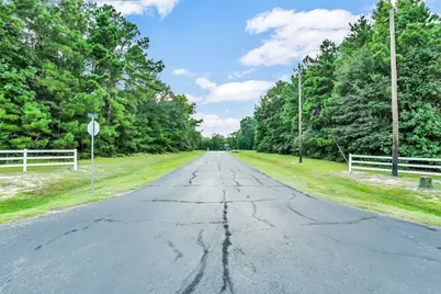 27987 Bridle Avenue, Waller, TX 77484 - Photo 3