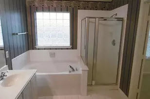 1106 Kerri Ct, Sugar Land, TX 77479 - Photo 9