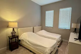 38 Jarvis Row Cir, The Woodlands, TX 77380 - Photo 9