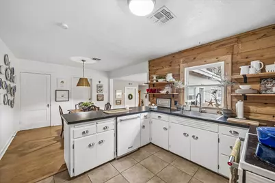 506 E Sixth Street, Brenham, TX 77833 - Photo 7