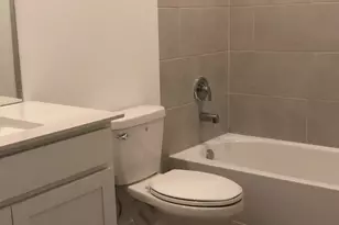 421 Robin St, Angleton, TX 77515 - Photo 5