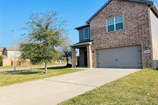 11042 Hillside Creek Dr, Humble, TX 77396 - Photo 5