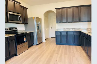 11042 Hillside Creek Drive, Humble, TX 77396 - Photo 11