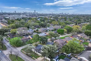 5675 Sylmar Rd, Houston, TX 77081 - Photo 37