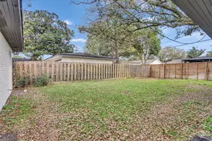 5675 Sylmar Rd, Houston, TX 77081 - Photo 31