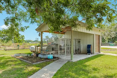 620 Brit Baily Blvd, Angleton, TX 77515 - Photo 47
